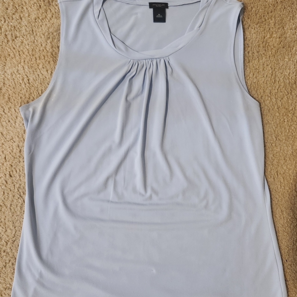 Ann Taylor Gray Pleated Sleeveless Tank Top